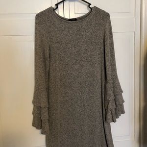 Flutter sleeve dress